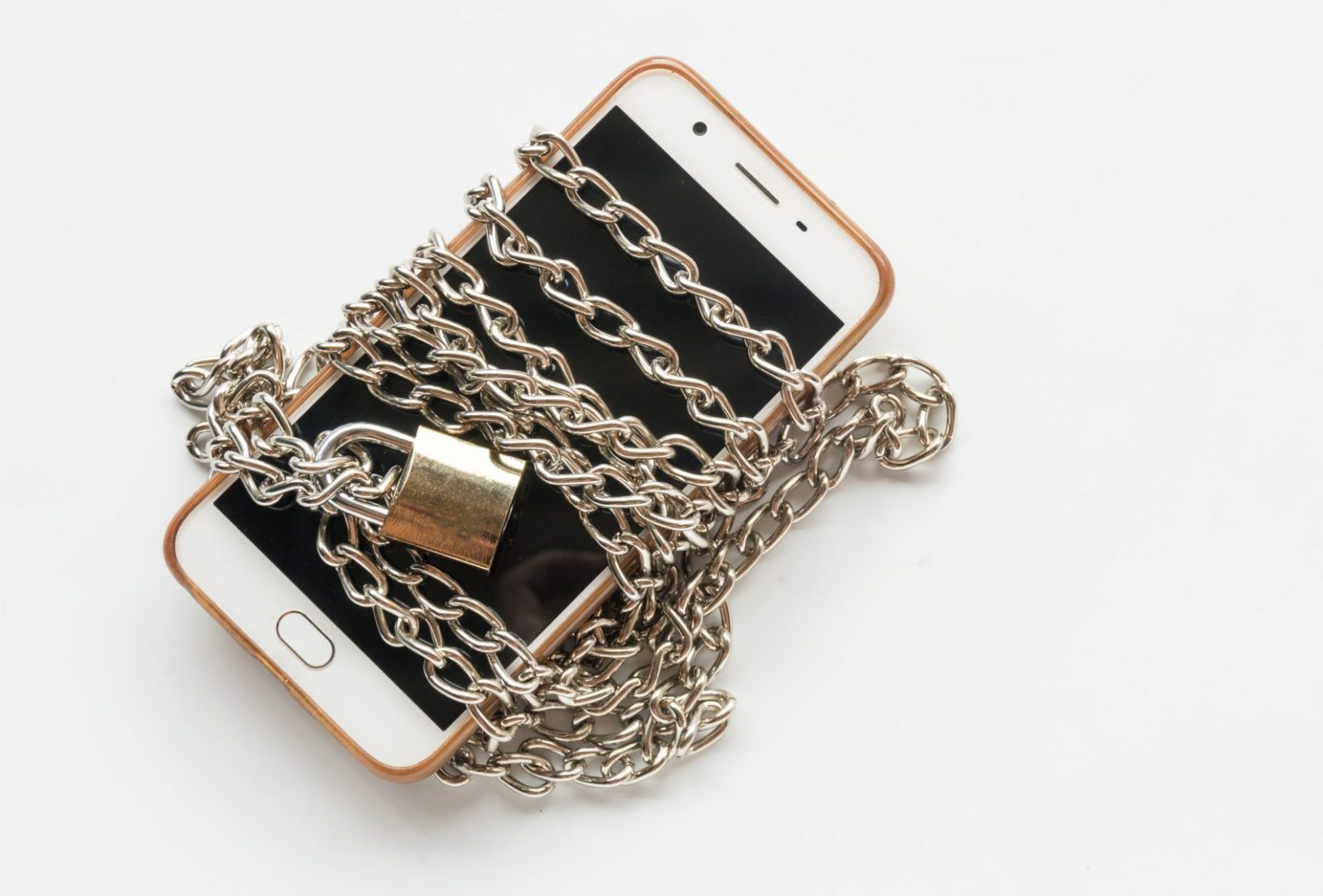 How To Achieve Mindfulness With A Social Media Detox