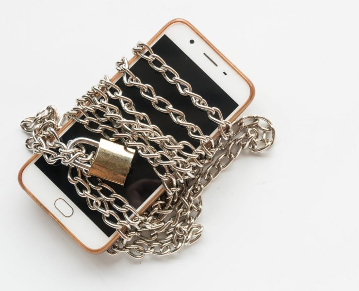 How To Achieve Mindfulness With A Social Media Detox